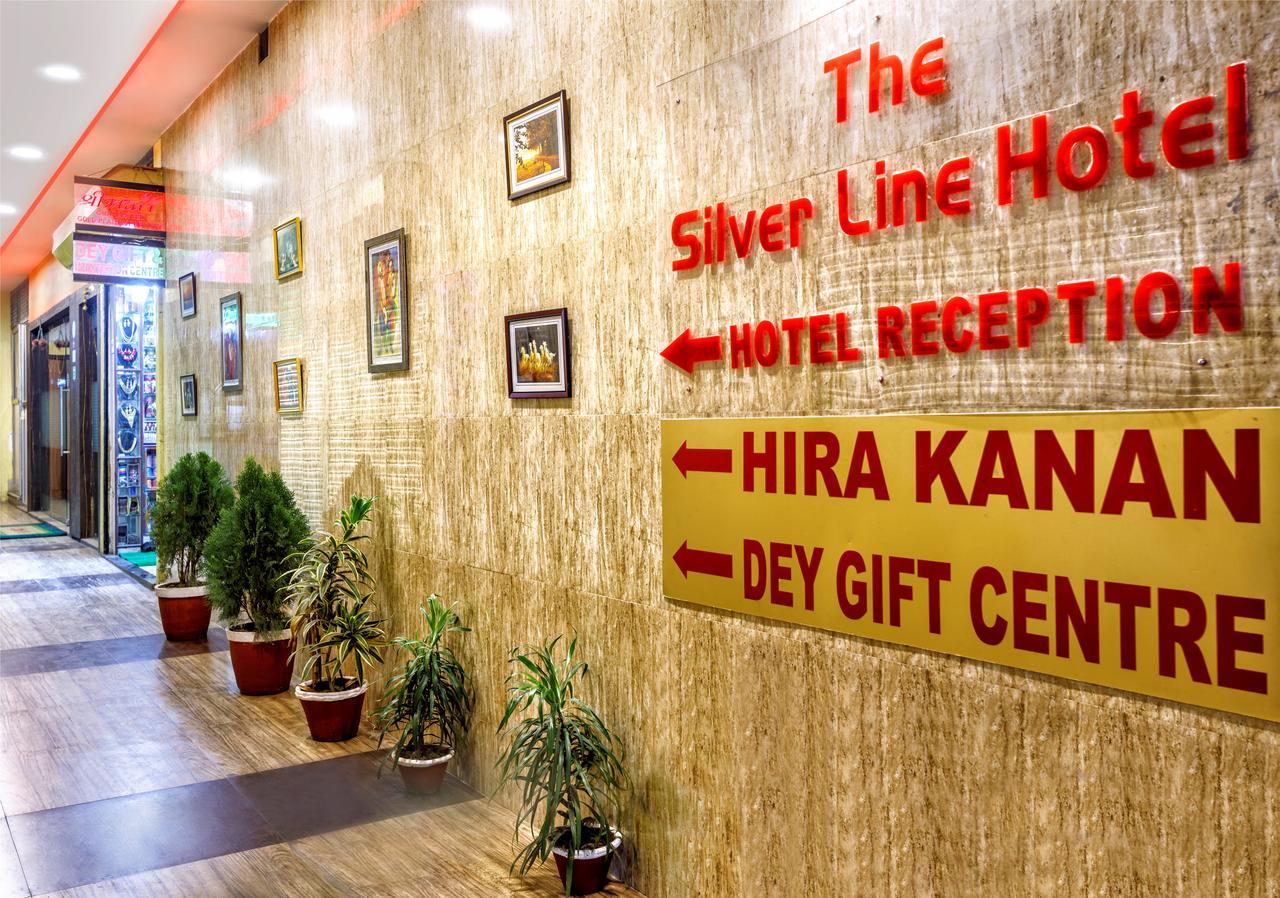 The Silverline Hotel Kolkata Bagian luar foto