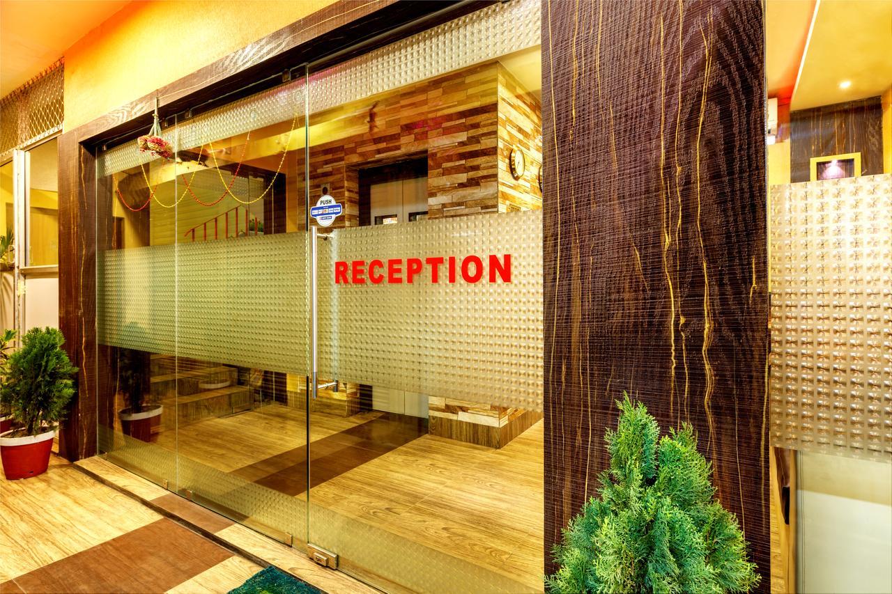 The Silverline Hotel Kolkata Bagian luar foto