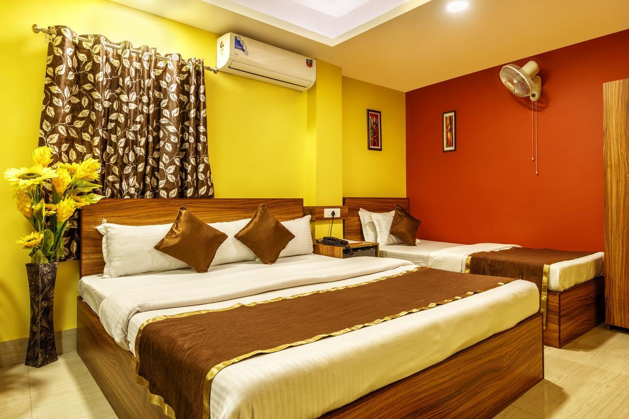 The Silverline Hotel Kolkata Bagian luar foto